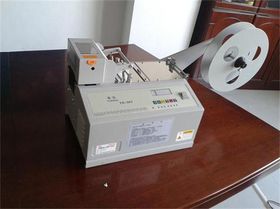 中山魔術(shù)貼異形裁剪機 高效率裁剪設備廠家直銷全解析